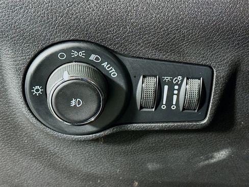 Used 2022 Jeep Compass Trailhawk w/ Trailer Tow Group image 17