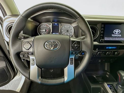 Certified 2023 Toyota Tacoma SR5 w/ Technology Package AWD/4WD image 11