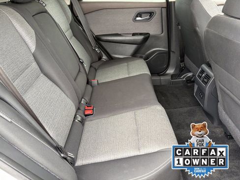 Used 2023 Nissan Rogue SV image 14