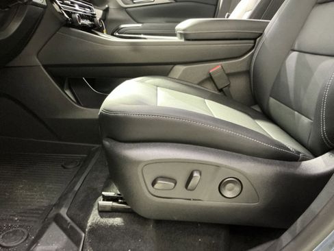 New 2026 Chevrolet Traverse LT w/ Driver Confidence Package image 22