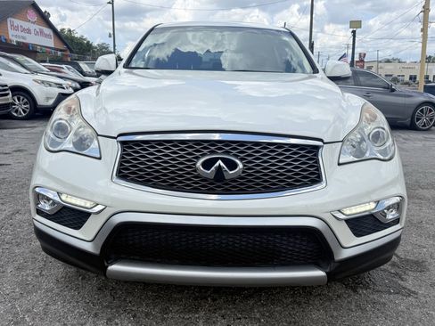 Used 2017 INFINITI QX50 2WD image 2