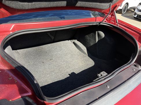 Used 2010 Dodge Challenger R/T image 30