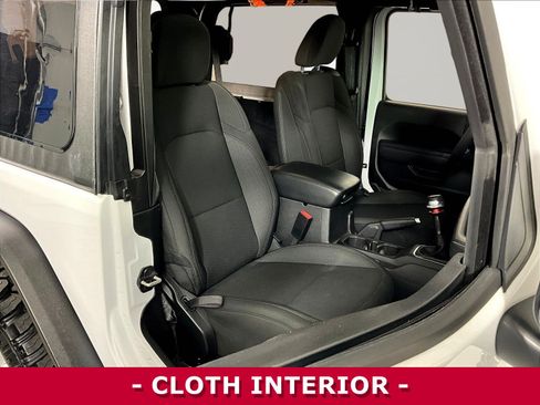 Used 2023 Jeep Wrangler Sport AWD/4WD image 28