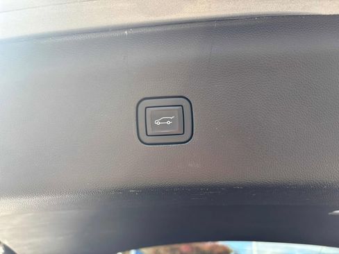 Used 2023 Buick Enclave Essence w/ Experience Buick Package image 49