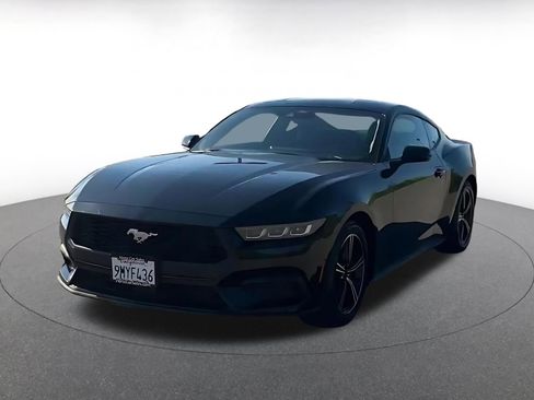 Used 2024 Ford Mustang Premium image 7