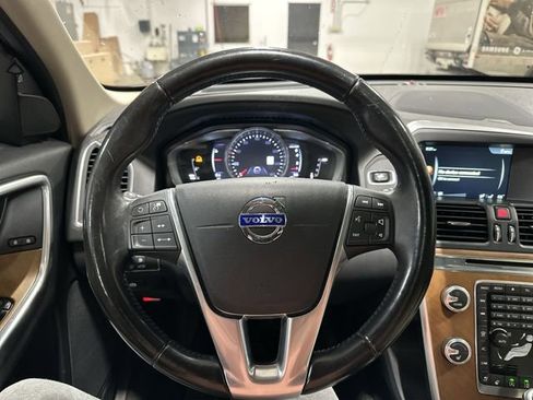 Used 2016 Volvo XC60 T5 Platinum w/ Climate Package FWD image 15