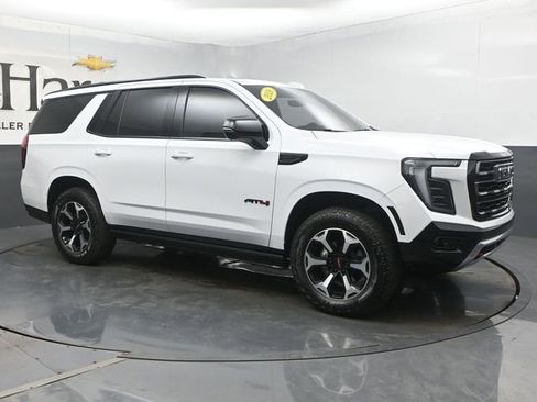 Used 2026 GMC Yukon AT4 w/ AT4 Premium Plus Package AWD/4WD image 6
