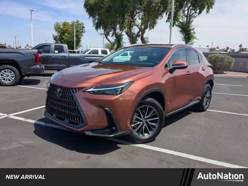 Used 2025 Lexus NX 250 FWD w/ Accessory Package (2T) image 1