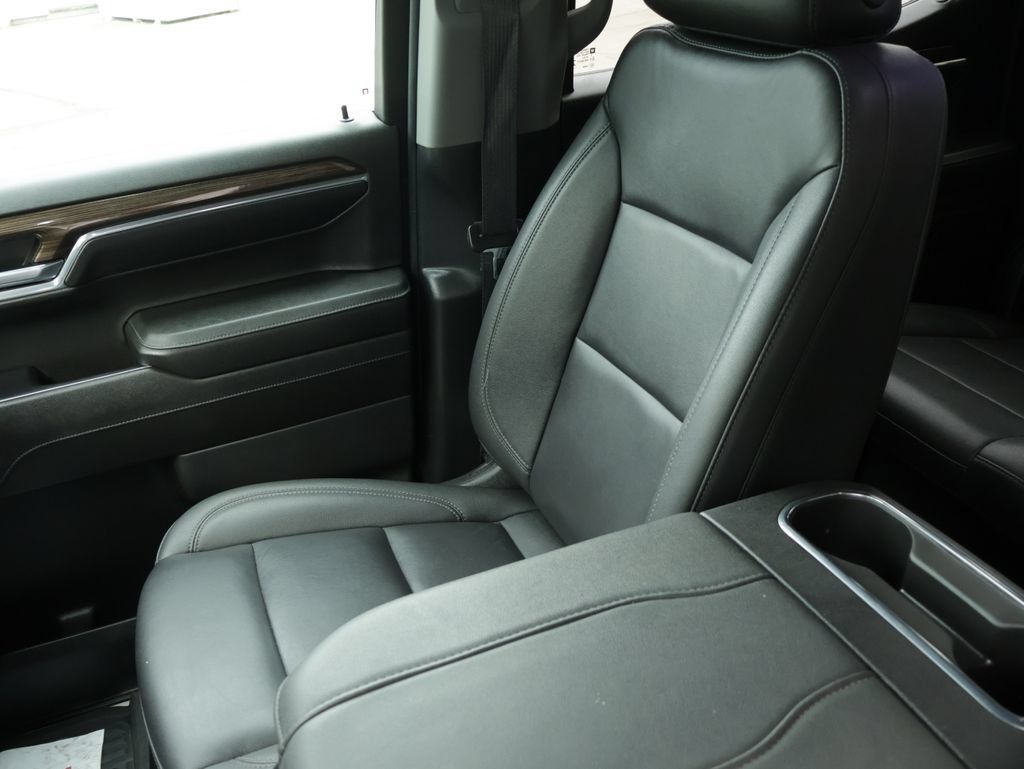 Used 2024 Chevrolet Silverado 1500 RST w/ Convenience Package II AWD/4WD image 23