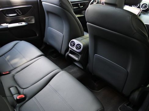 Used 2024 Mercedes-Benz GLC 300 image 14