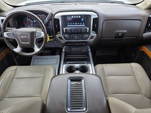 Used 2018 GMC Sierra 1500 SLT AWD/4WD image 18