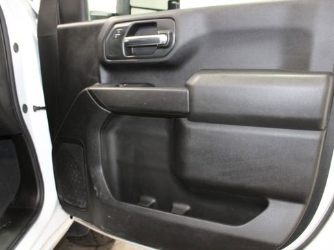 Used 2024 Chevrolet Silverado 2500 Custom w/ Custom Value Package image 28