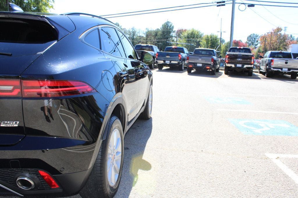 Used 2020 Jaguar E-PACE AWD/4WD image 37