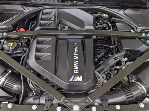 Used 2022 BMW M4 Competition w/ M Carbon Exterior Package RWD image 28