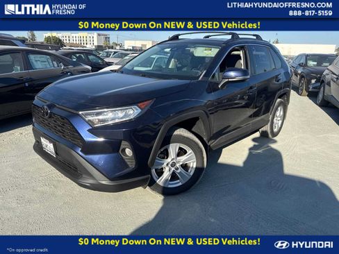 Used 2021 Toyota RAV4 XLE w/ Carpet Mat Package (TMS) FWD image 1