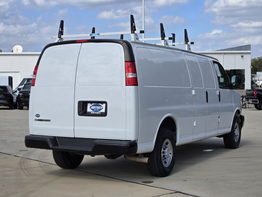 Used 2024 Chevrolet Express 3500 Extended RWD image 7