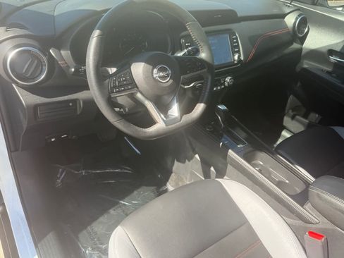 Certified 2023 Nissan Kicks SR w/ SR Premium Package image 2