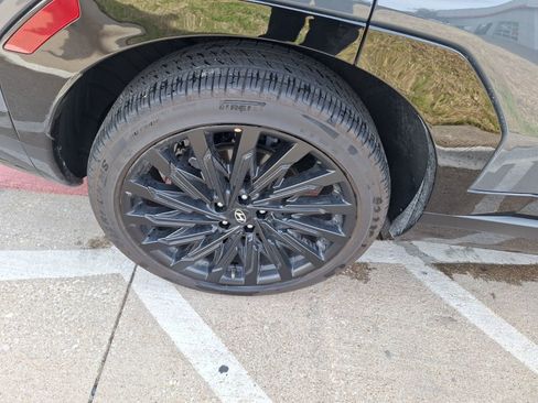 Used 2025 Hyundai Santa Fe Calligraphy image 11