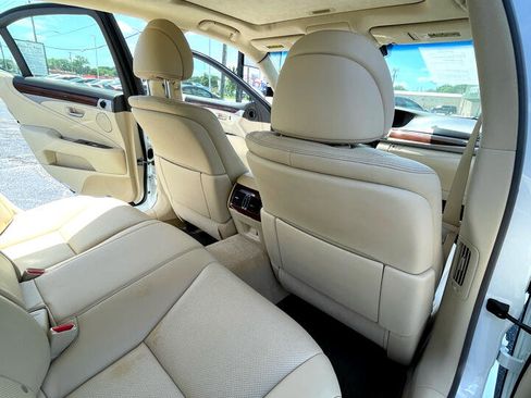 Used 2015 Lexus LS 460 Luxury image 15
