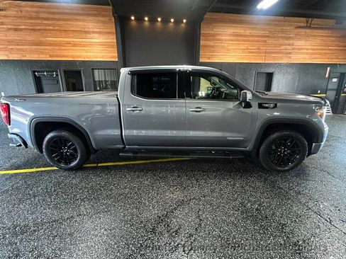 Used 2022 GMC Sierra 1500 Elevation w/ X31 Off-Road Package AWD/4WD image 2