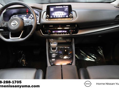Used 2021 Nissan Rogue SV w/ Premium Package FWD image 12