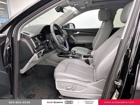 Used 2023 Audi Q5 2.0T Premium Plus w/ Premium Plus Package AWD/4WD image 12