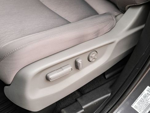 Used 2019 Honda Odyssey EX image 27