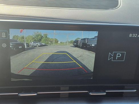 Used 2025 Hyundai Kona SEL AWD/4WD image 4