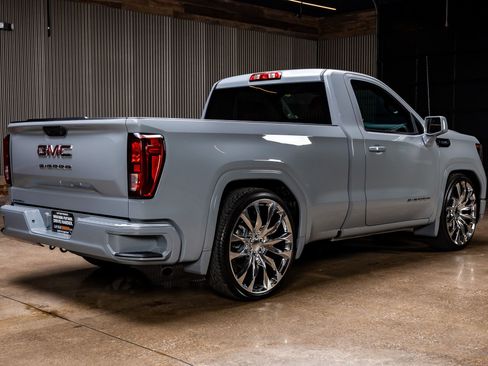 Used 2025 GMC Sierra 1500 Pro w/ Convenience Package image 9