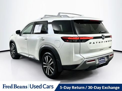 Certified 2024 Nissan Pathfinder Platinum w/ Black Appearance Package AWD/4WD image 6