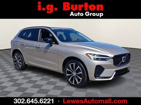 Used 2023 Volvo XC60 B5 Plus w/ Climate Package AWD/4WD image 1