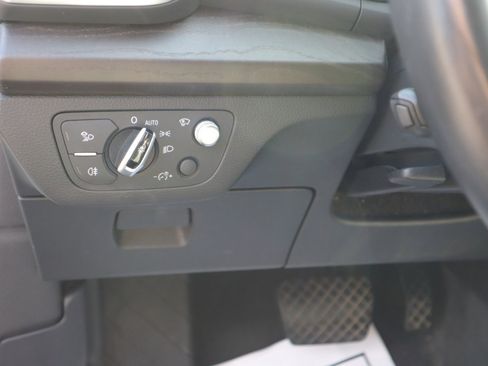 Used 2018 Audi Q5 Prestige w/ Prestige Package image 16