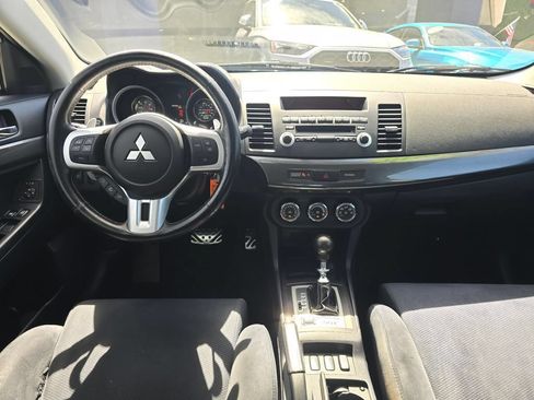 Used 2010 Mitsubishi Lancer Evolution SE AWD/4WD image 17