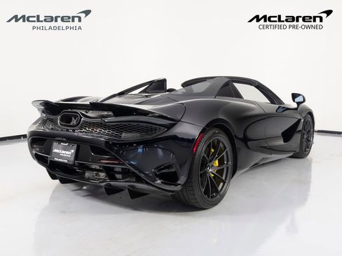 Used 2024 McLaren 750S Spider RWD image 6