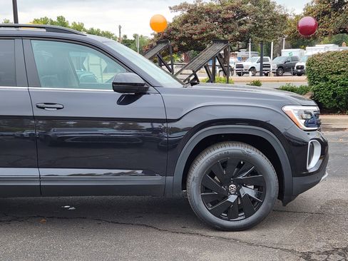 New 2026 Volkswagen Atlas SE image 7