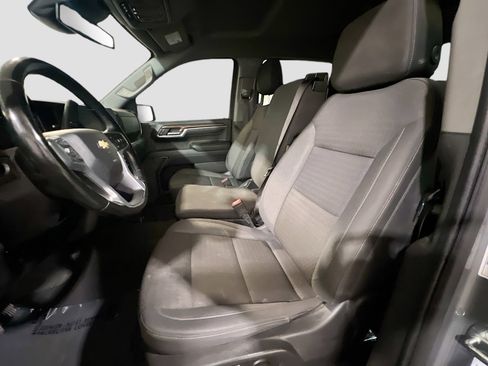 Used 2023 Chevrolet Silverado 1500 LT w/ Protection Package AWD/4WD image 16