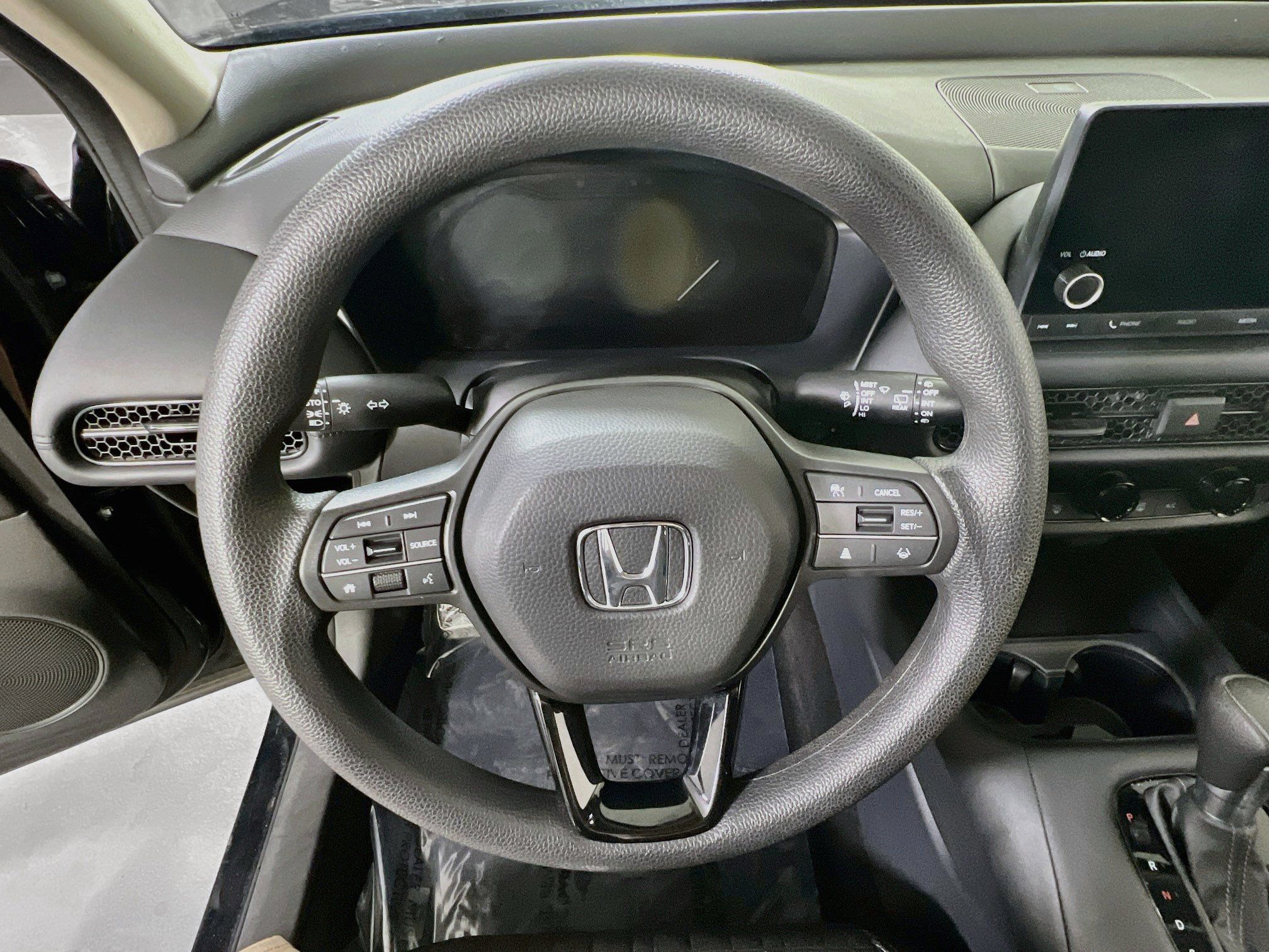 Used 2023 Honda HR-V LX image 11
