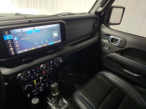 Used 2024 Jeep Wrangler Unlimited Rubicon 4xe w/ Convenience Group image 30