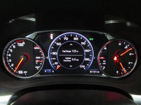 Used 2023 Chevrolet Traverse Premier w/ Redline Edition FWD image 29