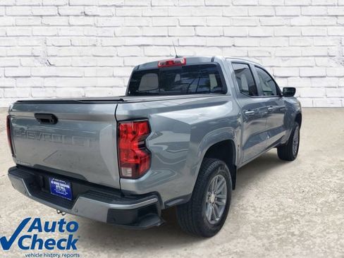 Used 2025 Chevrolet Colorado LT RWD image 4