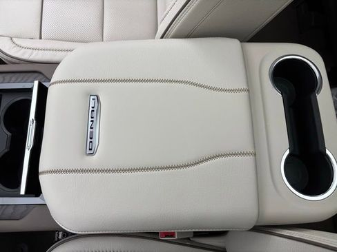 New 2026 GMC Yukon Denali w/ Denali Reserve Package image 35