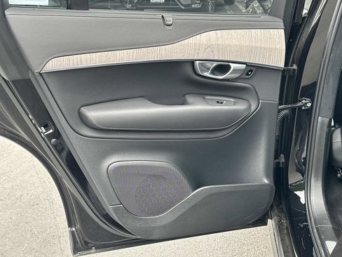 Certified 2024 Volvo XC90 B6 Ultimate w/ Lounge Package image 20
