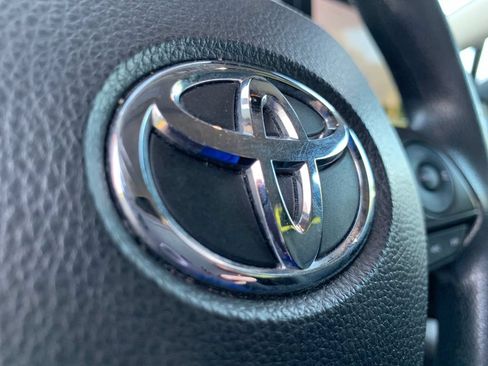 Used 2024 Toyota Corolla LE FWD image 33