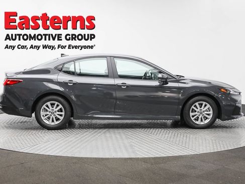 Used 2025 Toyota Camry LE FWD image 4
