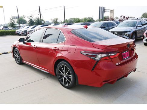 Used 2023 Toyota Camry SE w/ Convenience Package FWD image 6