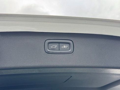 New 2026 Volvo XC90 T8 Ultra image 16