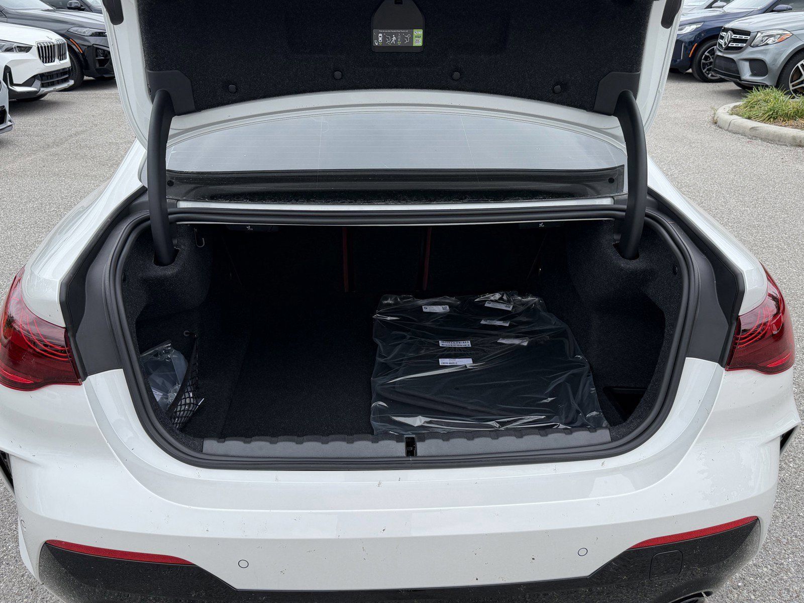 New 2027 BMW 430i Coupe w/ M Sport Package RWD image 11