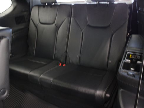 Used 2026 Lexus TX 500h AWD w/ Technology Package image 30
