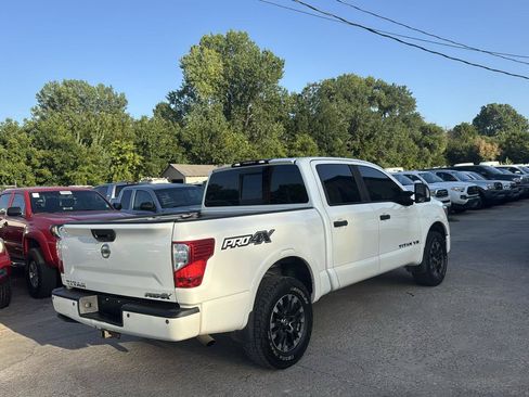 Used 2018 Nissan Titan PRO-4X AWD/4WD image 8
