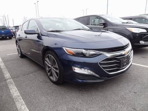 Used 2022 Chevrolet Malibu LT image 3